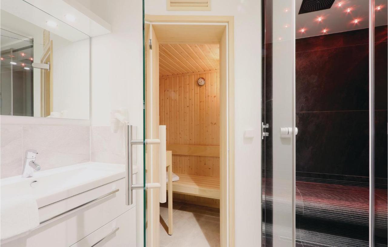 Lovely Apartment In Luebeck Travemuende With Sauna Lübeck Exterior foto